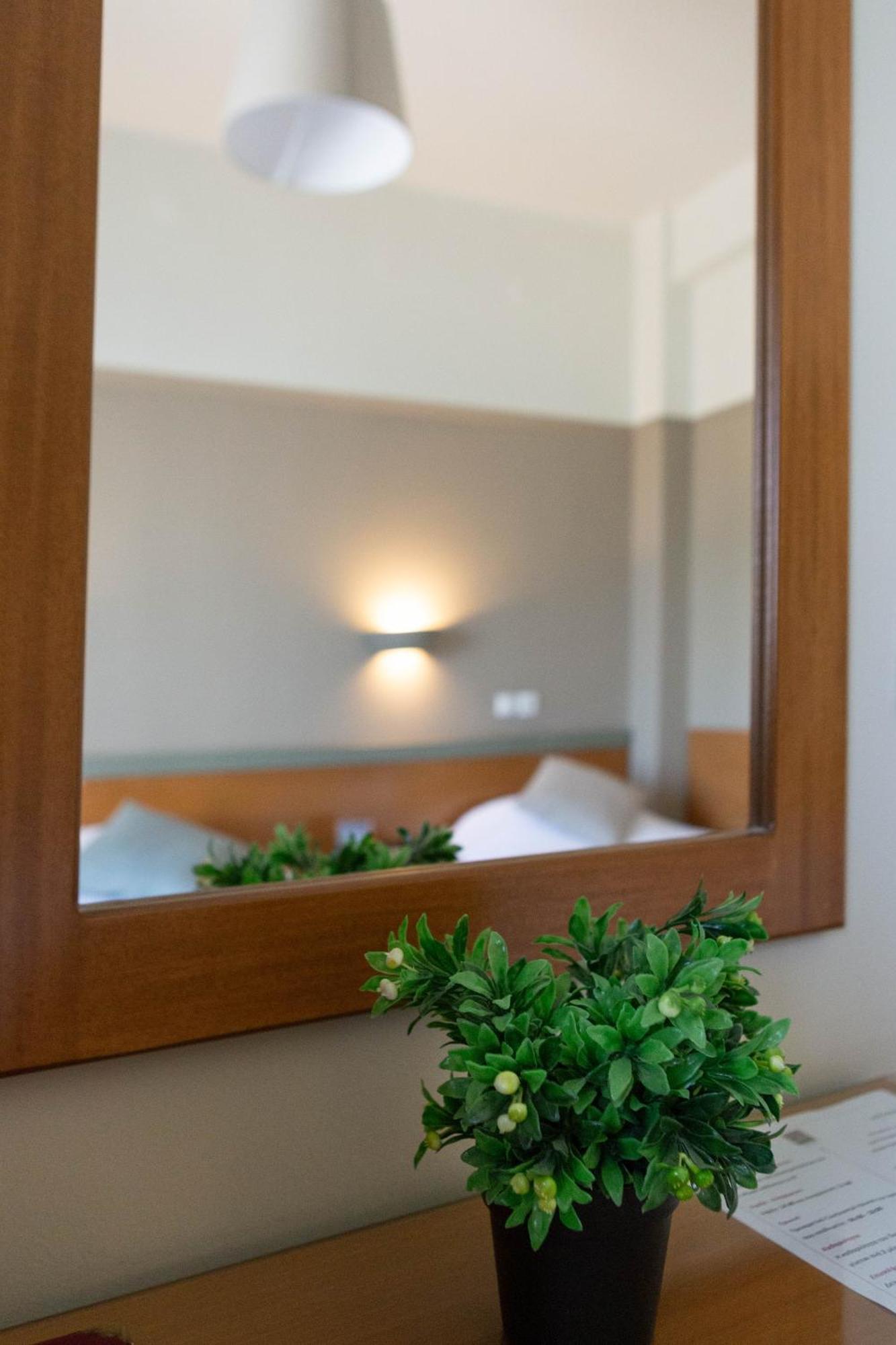 קוזאני Anesis Hotel מראה חיצוני תמונה